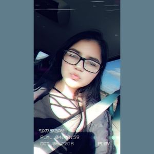 Meet your Posher, Ana